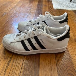 Adidas superstars